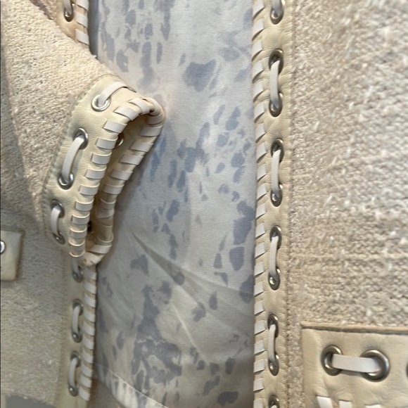 St. John Couture Cream Tweed Jacket - 4 - Picture 8 of 10